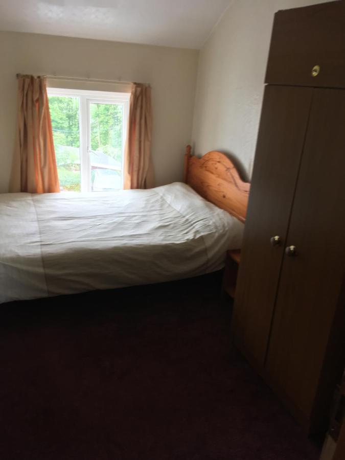 Pantyrathro International Hostel Кармартен Экстерьер фото