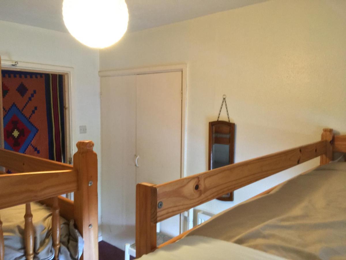 Pantyrathro International Hostel Кармартен Экстерьер фото