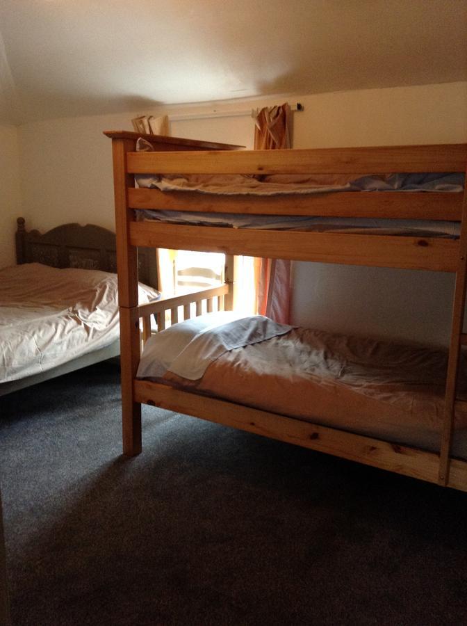 Pantyrathro International Hostel Кармартен Экстерьер фото