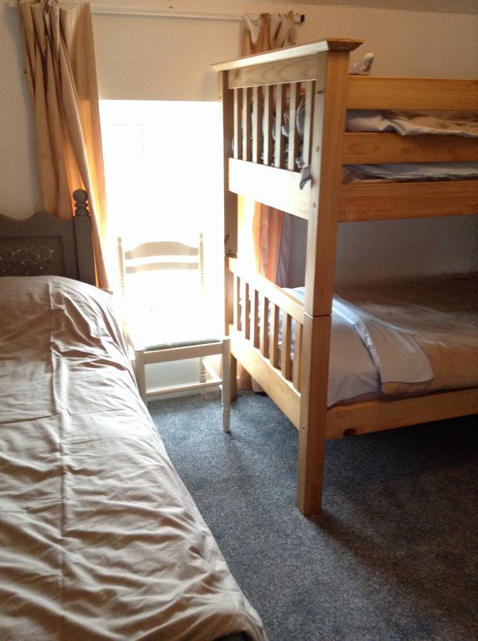Pantyrathro International Hostel Кармартен Экстерьер фото