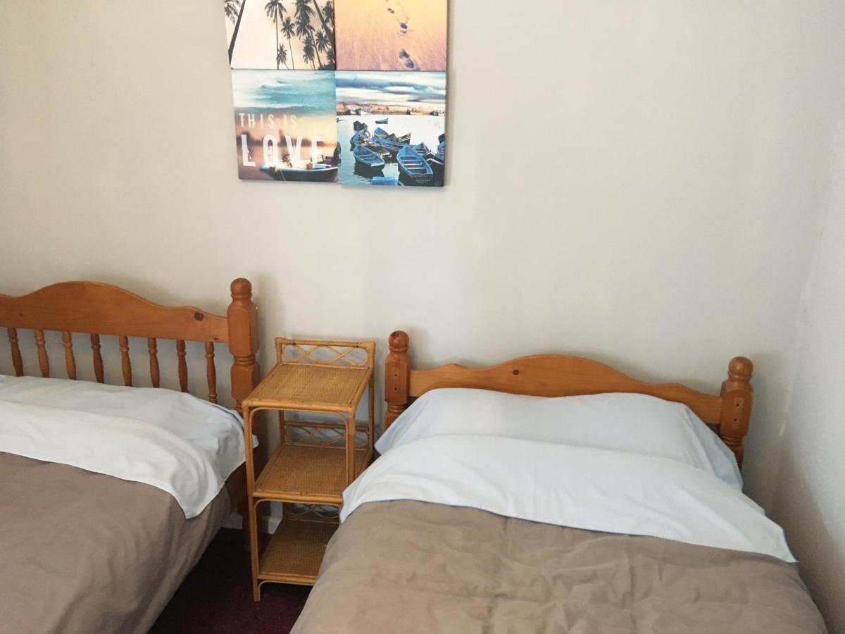 Pantyrathro International Hostel Кармартен Экстерьер фото