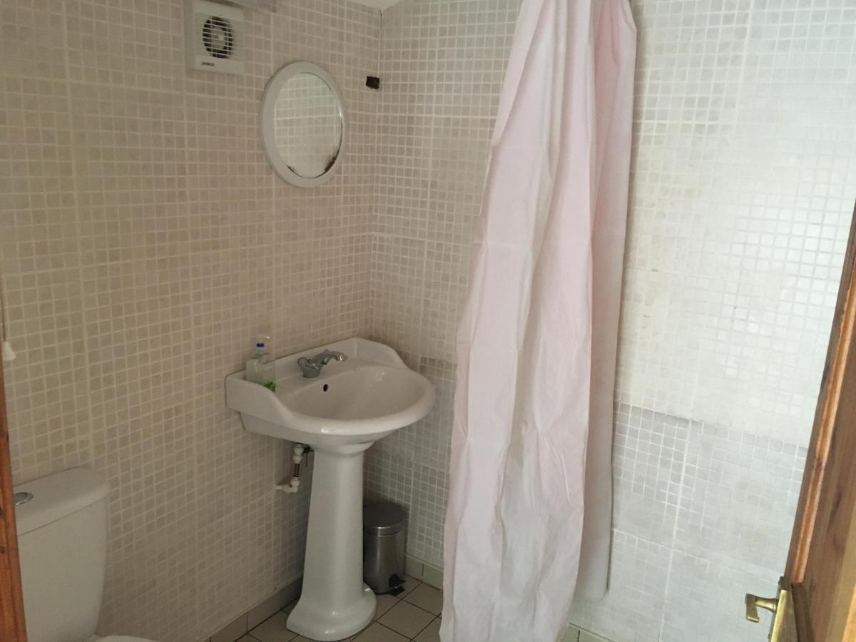Pantyrathro International Hostel Кармартен Экстерьер фото