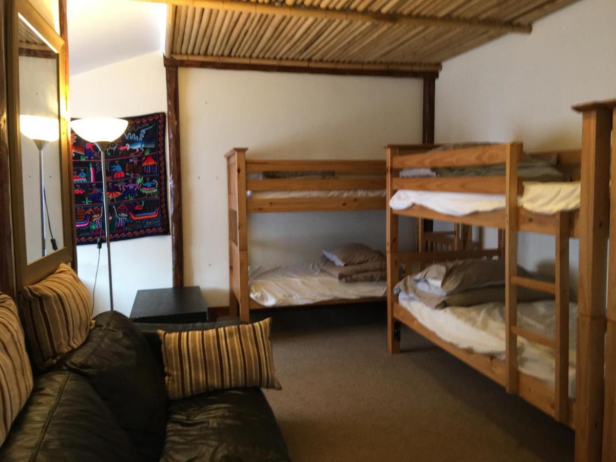 Pantyrathro International Hostel Кармартен Экстерьер фото