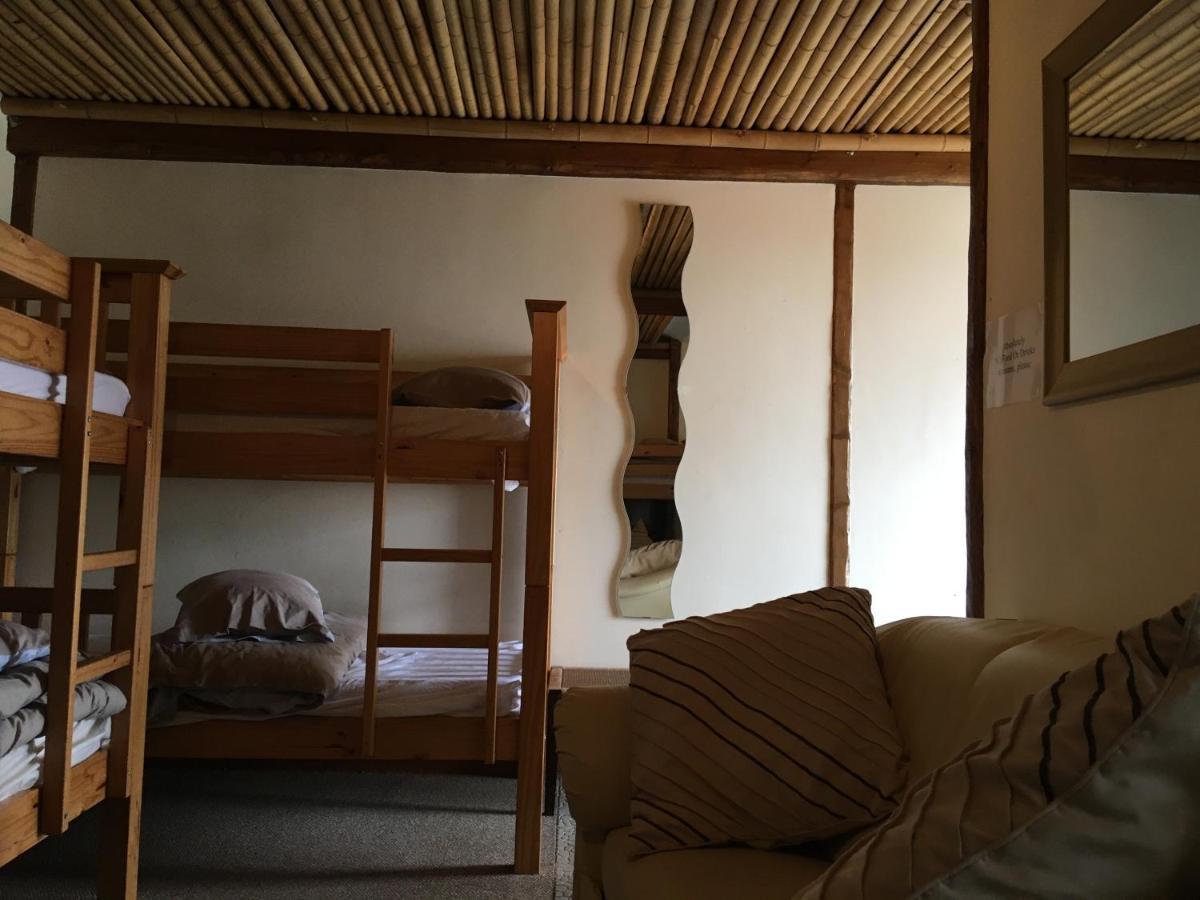 Pantyrathro International Hostel Кармартен Экстерьер фото